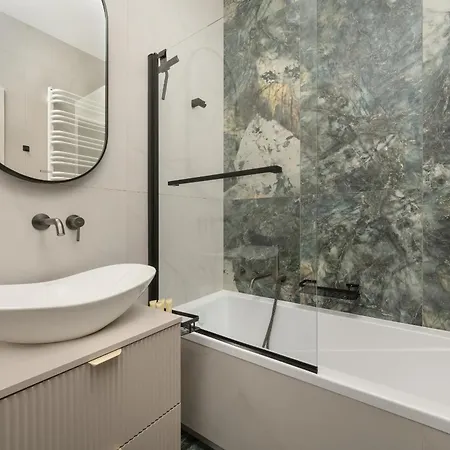 Elegancki Blisko Rzeki Z Garazem Na 2 Auta By Renters Apartment Wroclaw