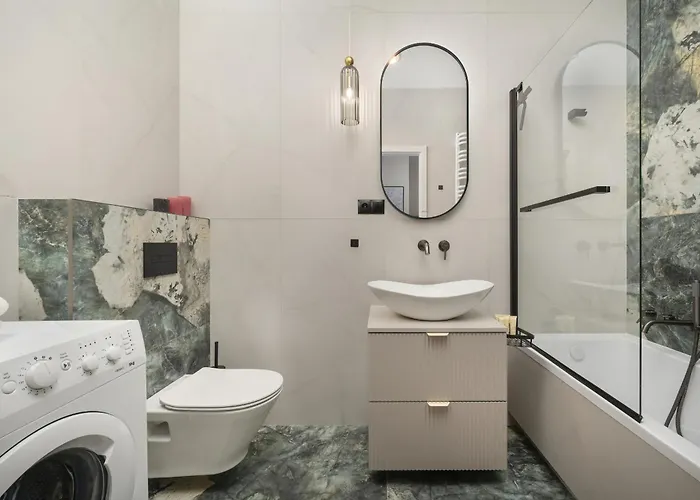 Elegancki Blisko Rzeki Z Garazem Na 2 Auta By Renters Apartman