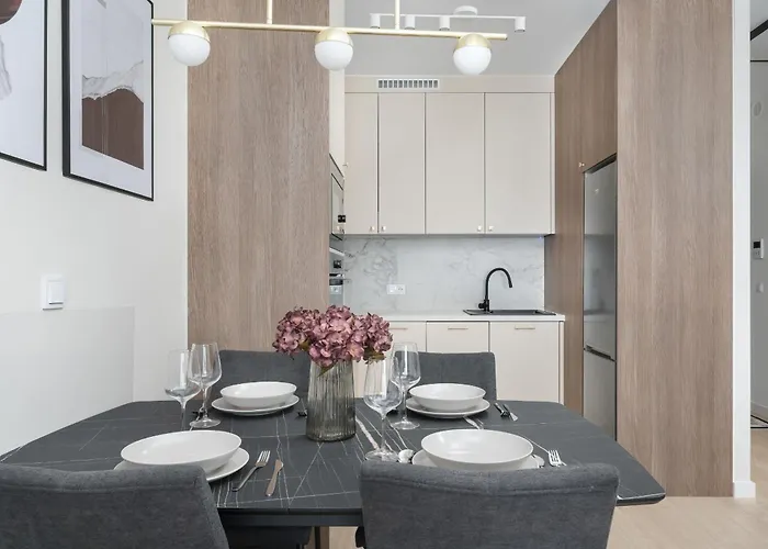 Apartman Elegancki Blisko Rzeki Z Garazem Na 2 Auta By Renters Wrocław