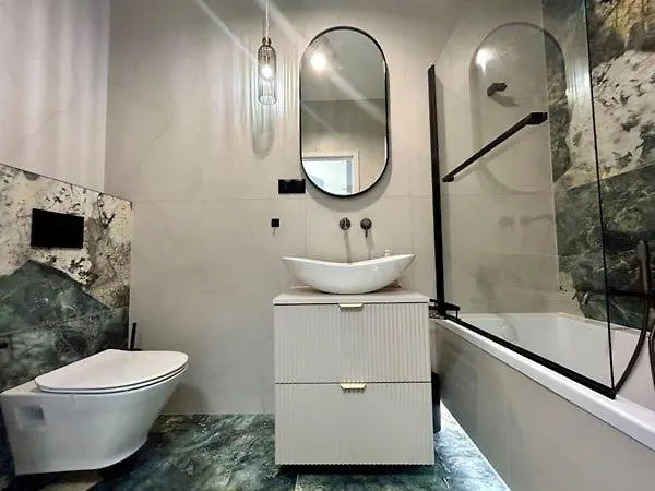 Elegancki Blisko Rzeki Z Garazem Na 2 Auta By Renters *