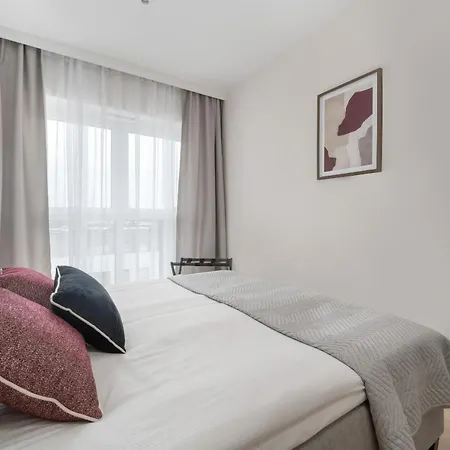 Elegancki Blisko Rzeki Z Garazem Na 2 Auta By Renters Апартаменты