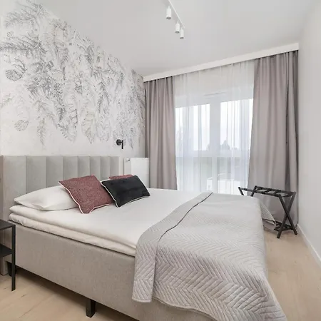 Elegancki Blisko Rzeki Z Garazem Na 2 Auta By Renters